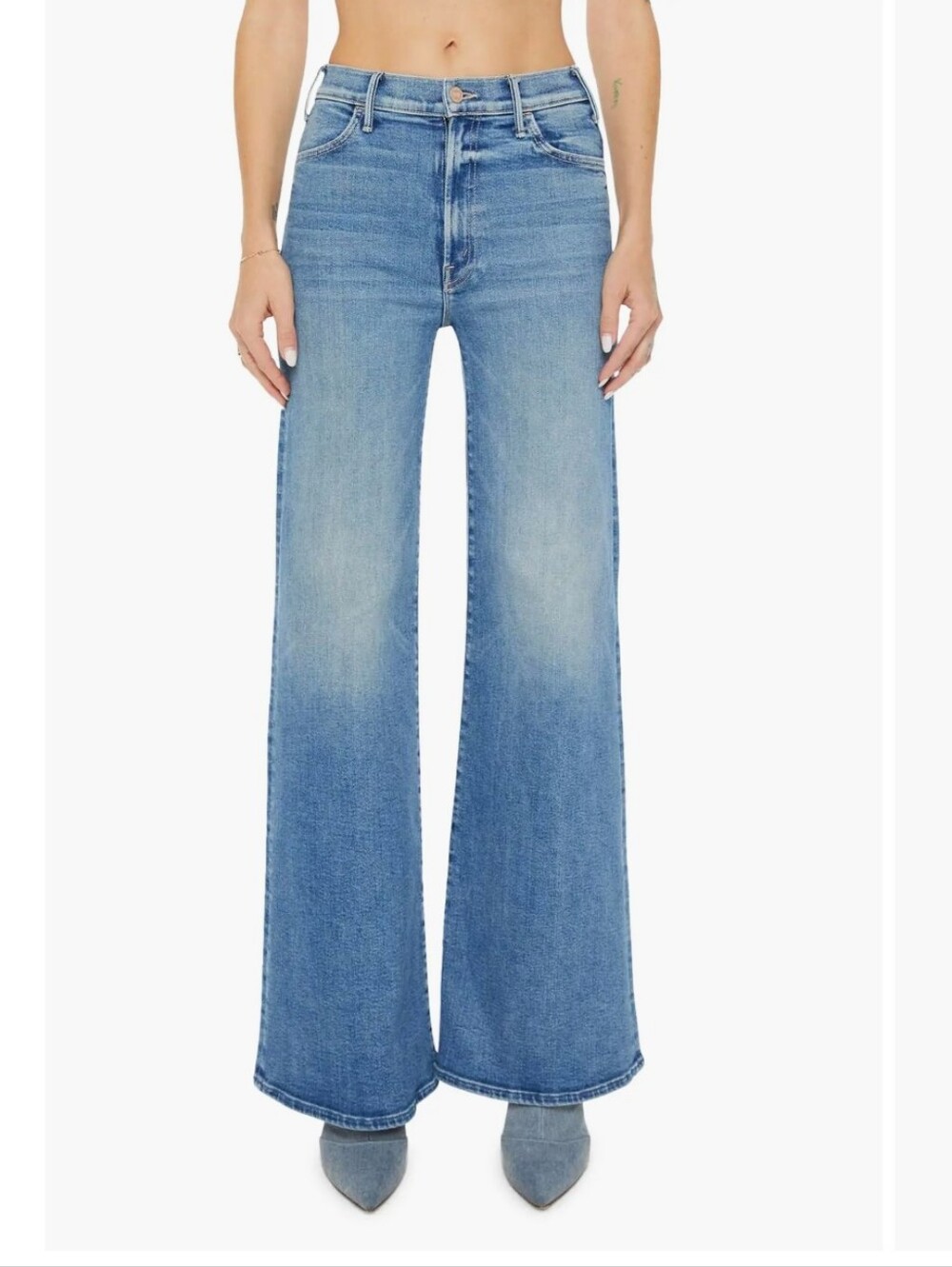 MOTHER The Hustler Roller Sneak Ridding the Cliffside In jeans